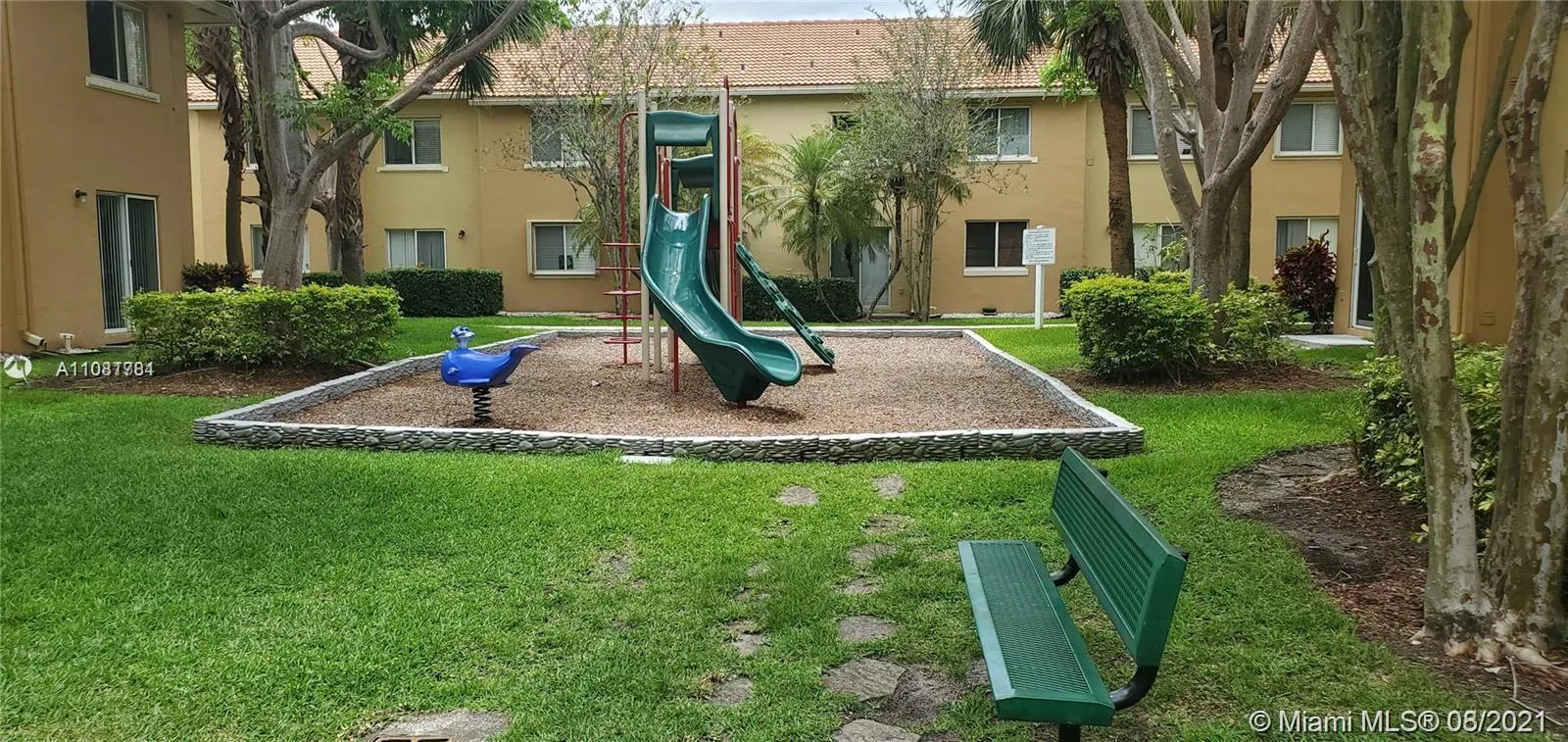 7830 NW 6th St # 201, Pembroke Pines FL 33024