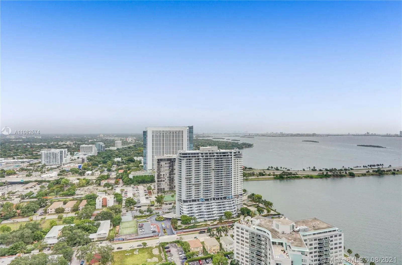 3 bedroom 2 bath for sale at 501 NE 31st St # 3406, Miami FL 33137