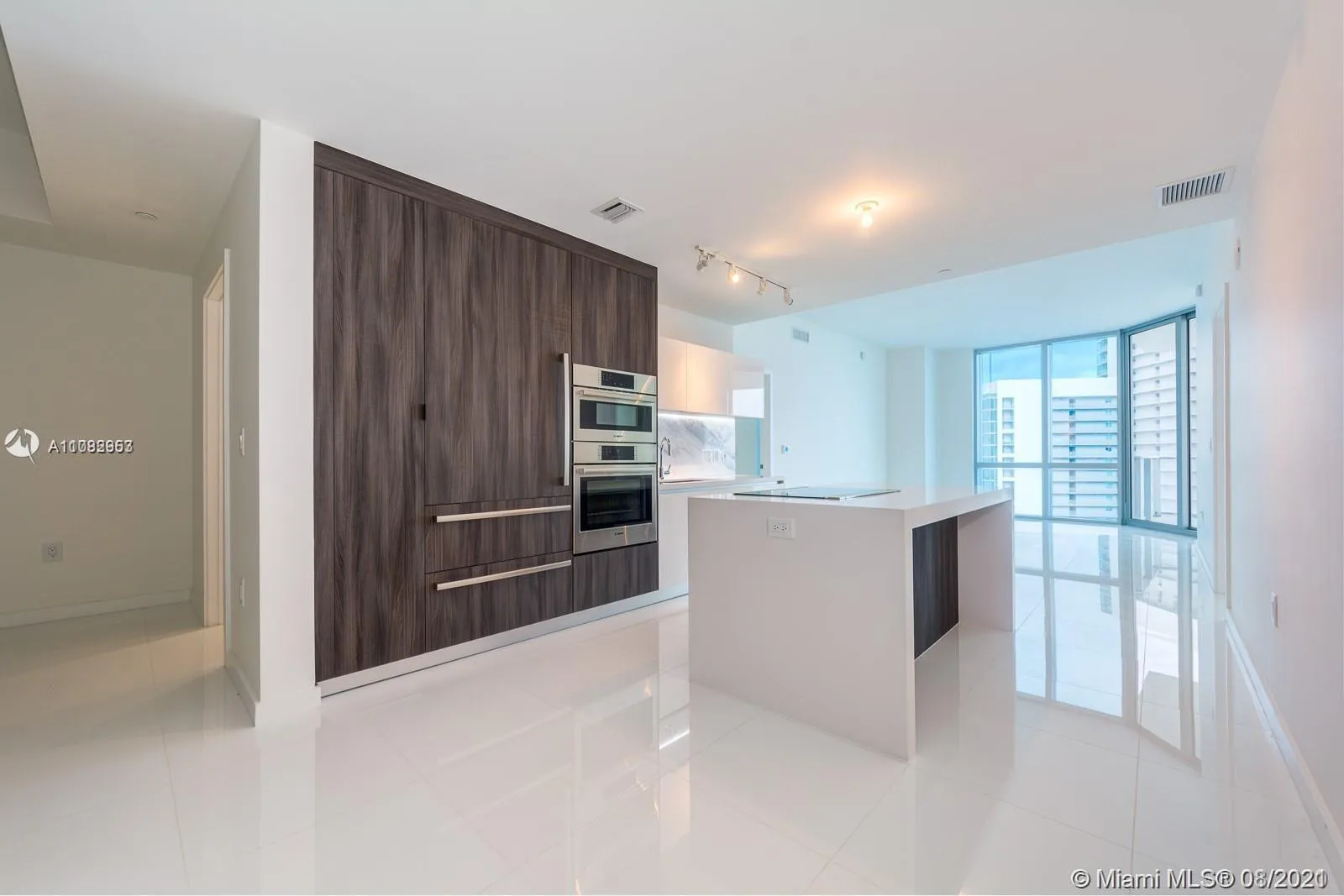 2 bedroom 3 bath for sale at 851 NE 1st Ave # 4207, Miami FL 33132