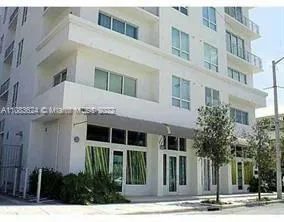 1 bedroom 1 bath for rent at 234 NE 3rd St # 2009, Miami FL 33132