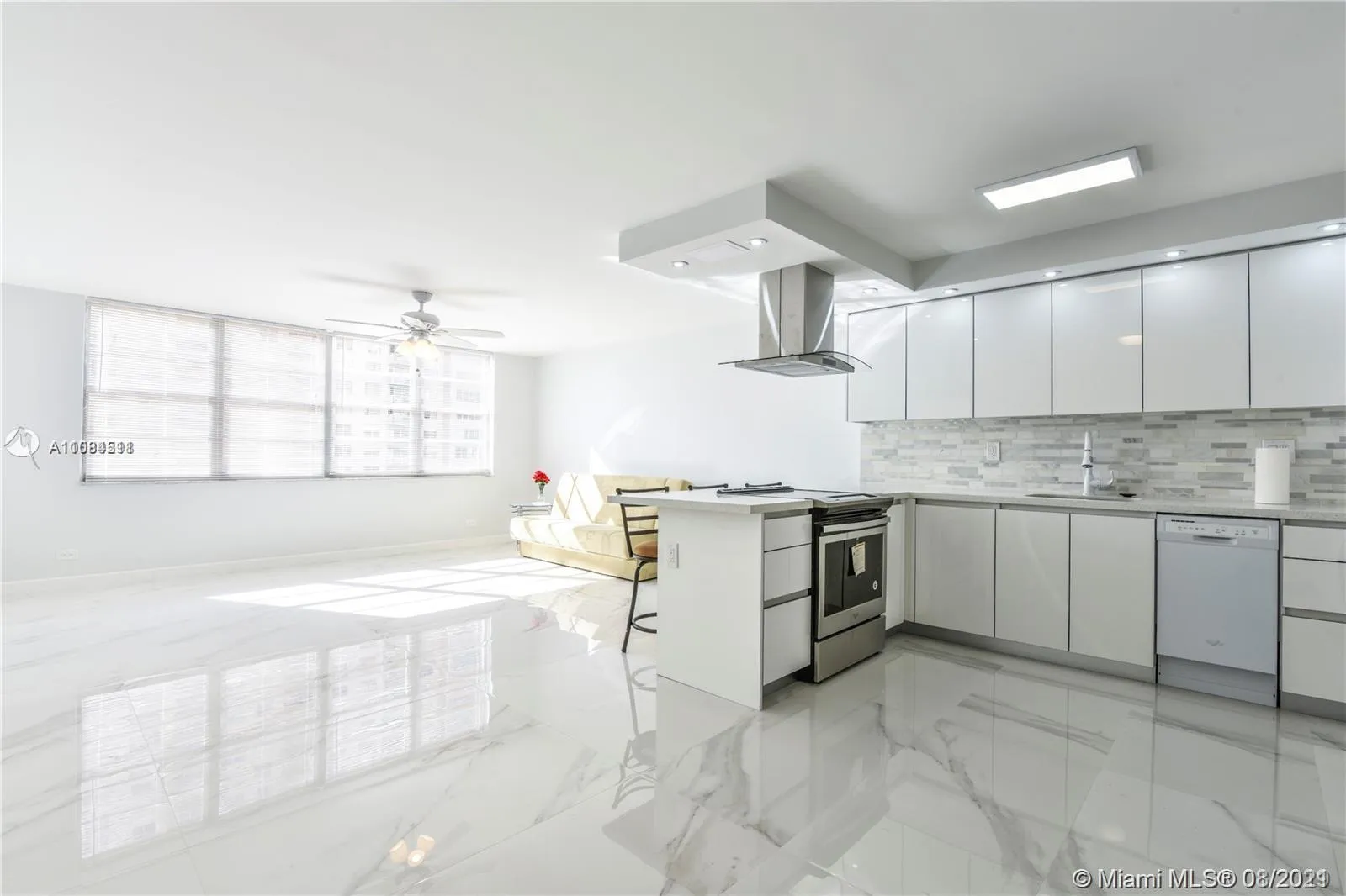 1 bath for rent at 251 174th St # 510, Sunny Isles Beach FL 33160