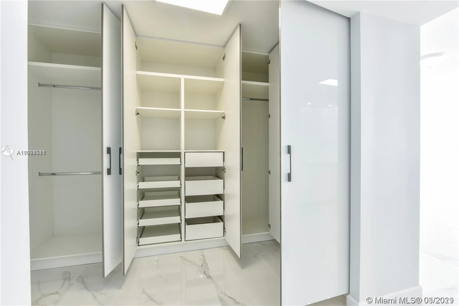 251 174th St # 510, Sunny Isles Beach FL 33160