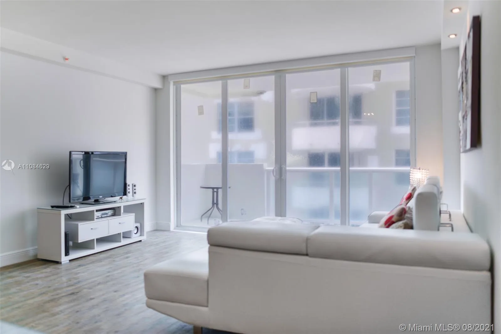 5601 Collins Ave # 9, Miami Beach FL 33140