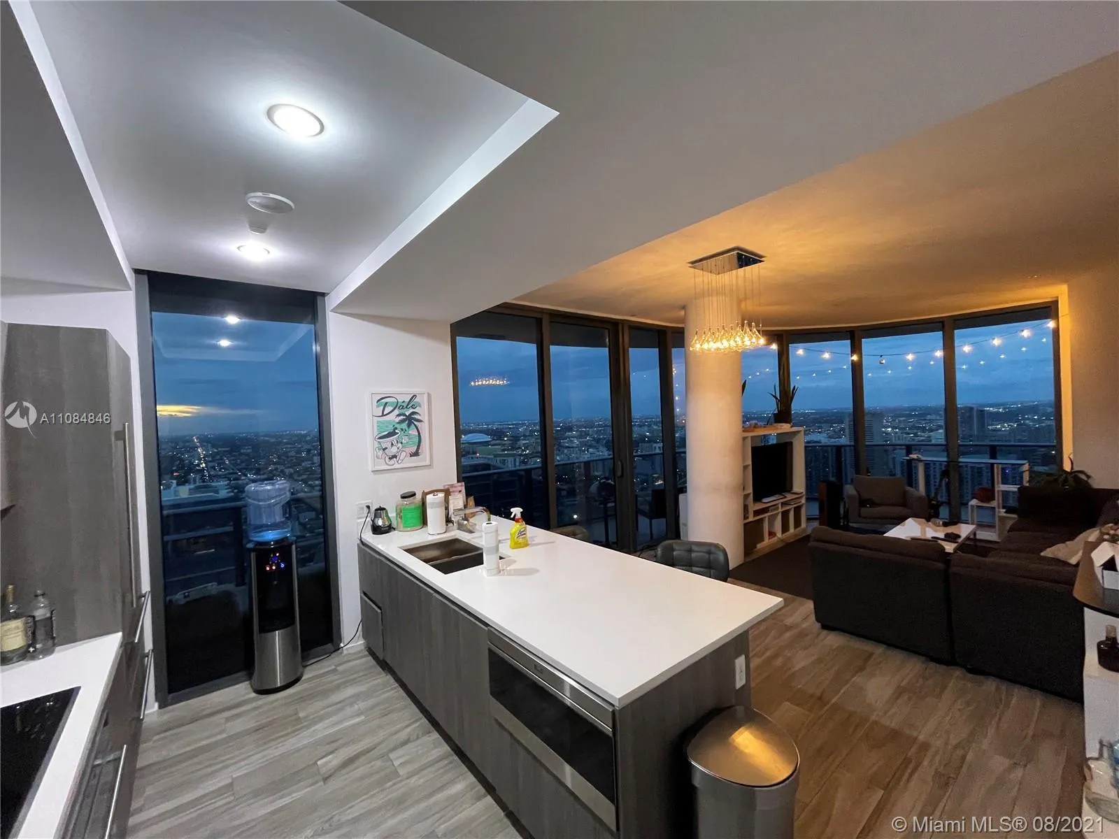 3 bedroom 3 bath for sale at 801 S Miami Ave # 5509, Miami FL 33130