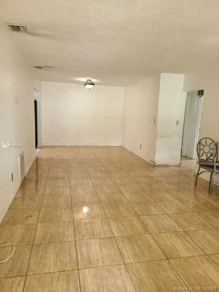 1351 NE 154th St, North Miami Beach FL 33162
