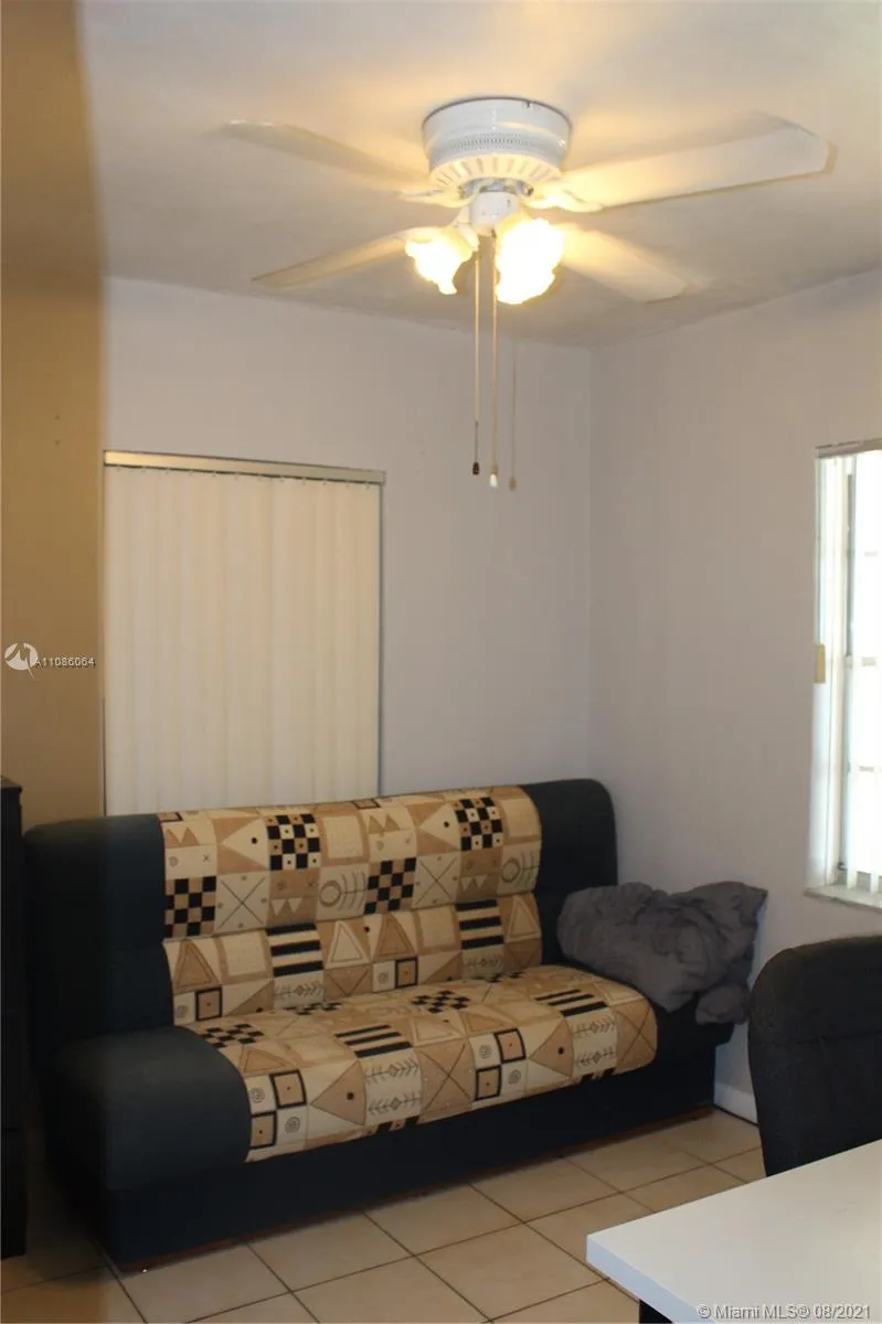 35 SW 114th Ave, Sweetwater FL 33174