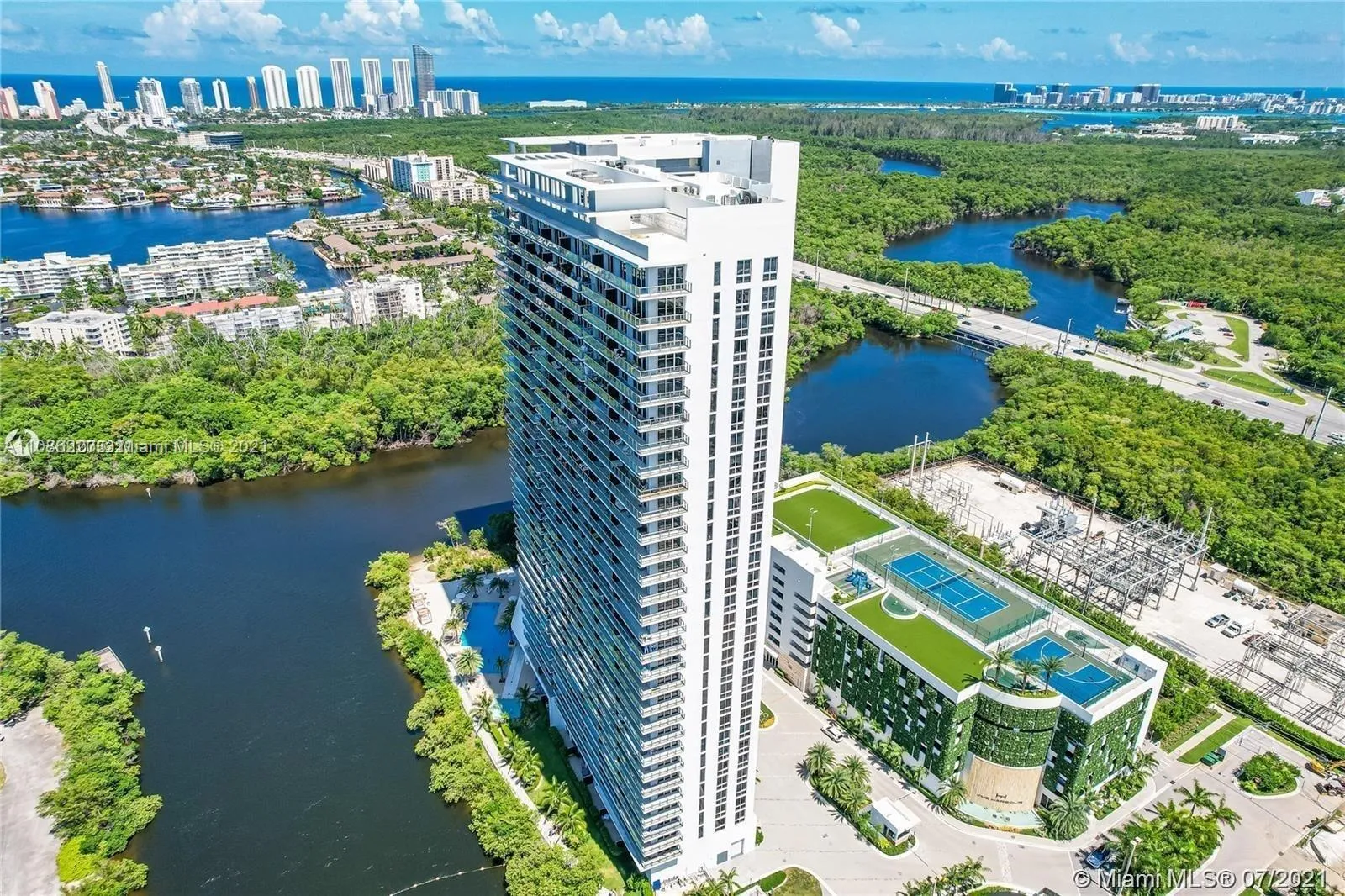 16385 Biscayne Blvd # 3102, North Miami Beach FL 33160