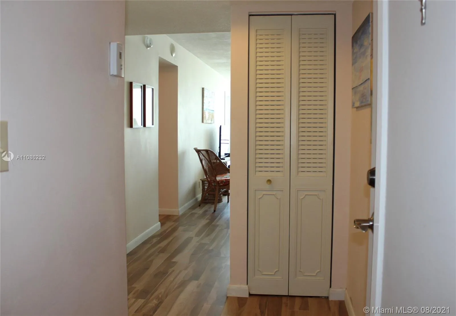 2655 Collins Ave # 504, Miami Beach FL 33140