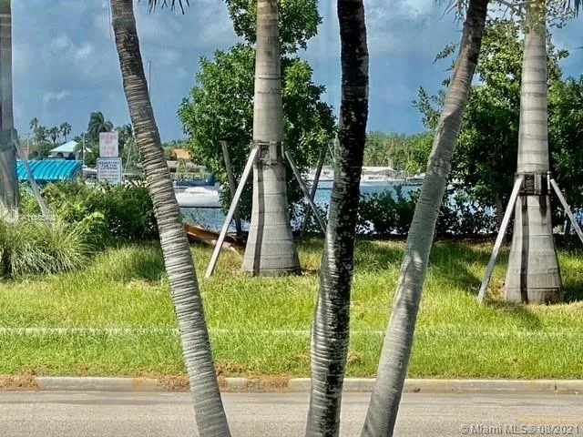 816 Polk St, Hollywood FL 33019
