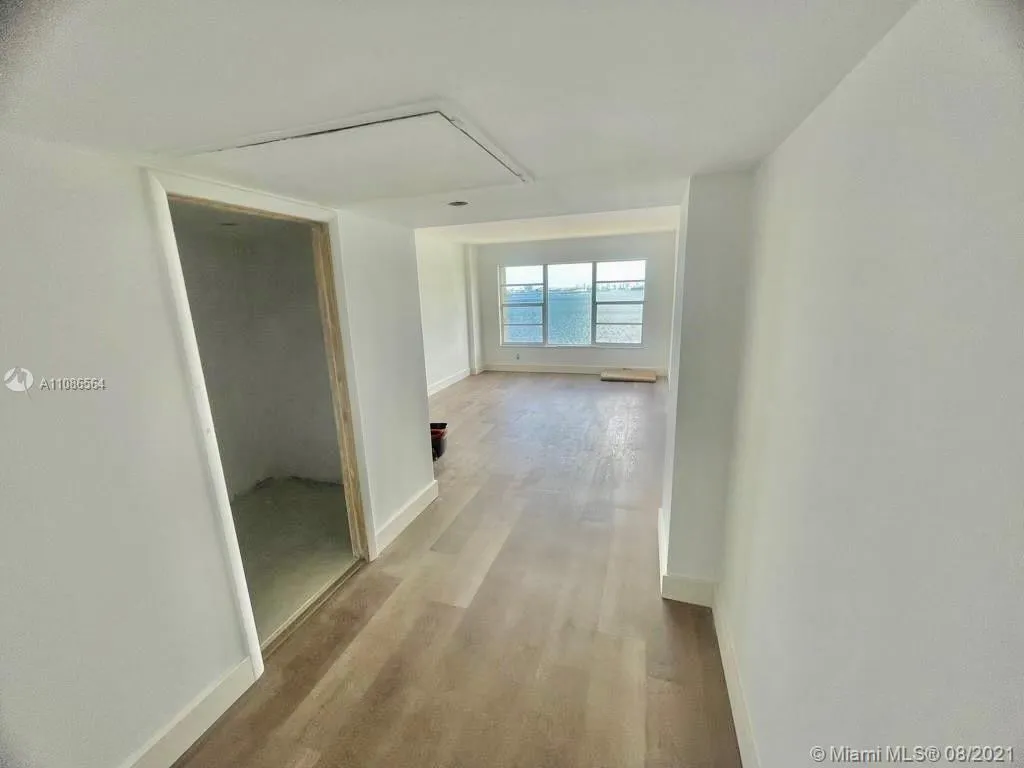 11111 Biscayne Blvd # 11F, Miami FL 33181