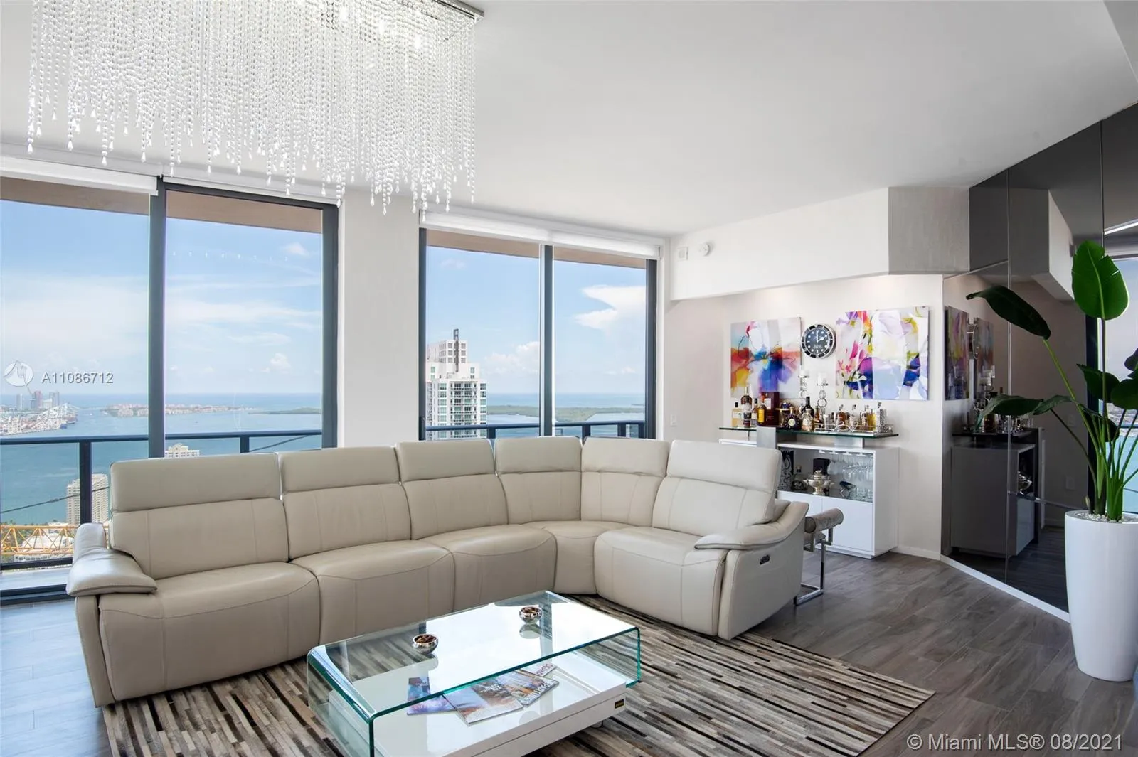 801 S Miami Ave # 5205, Miami FL 33130