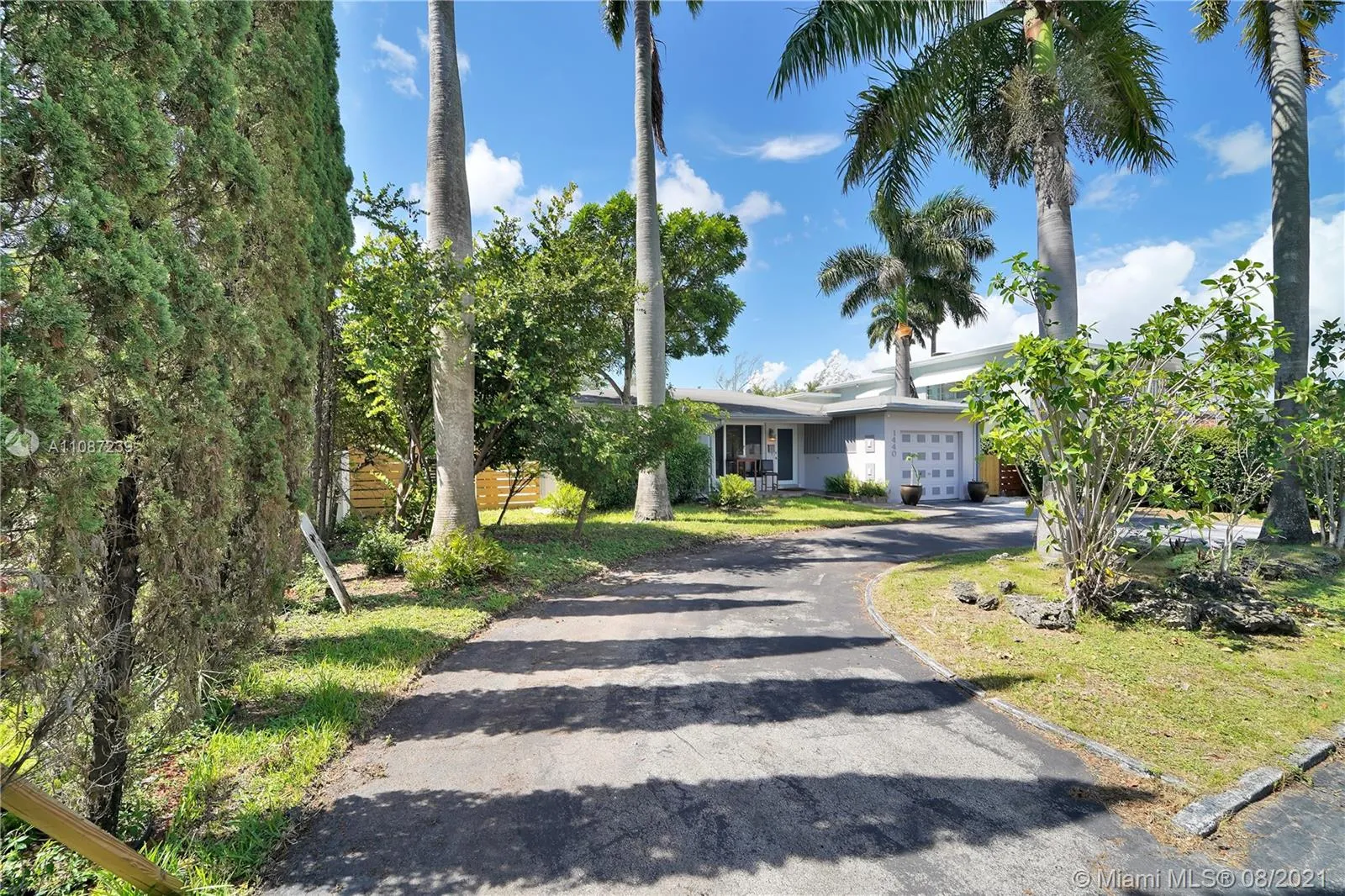 1440 Grant St, Hollywood FL 33020