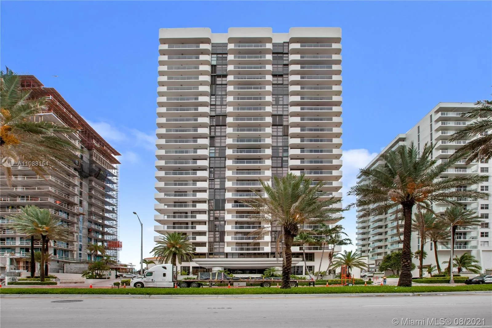 5757 Collins Ave # 1805, Miami Beach FL 33140