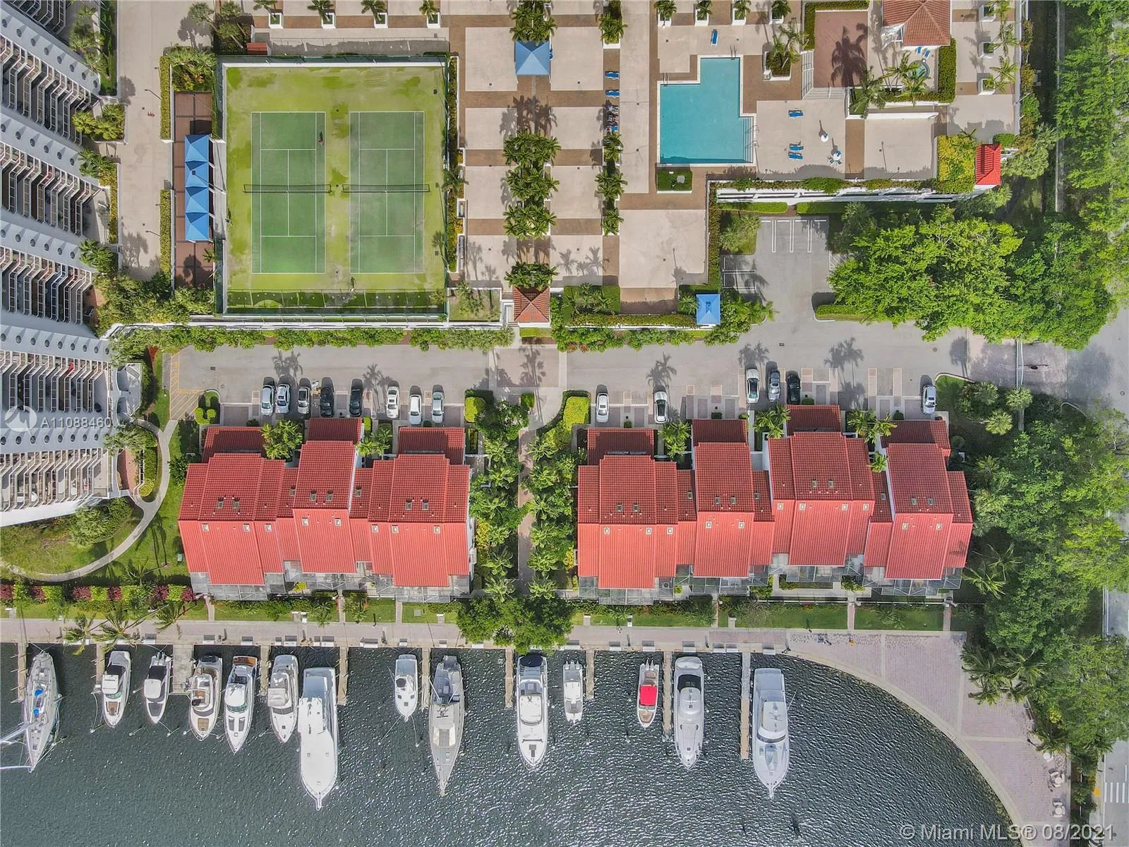 2 bedroom 2 bath for sale at 3620 Yacht Club Dr # 503, Aventura FL 33180