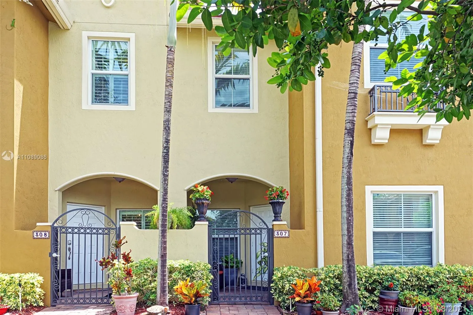 2851 W Prospect Rd # 307, Tamarac FL 33309