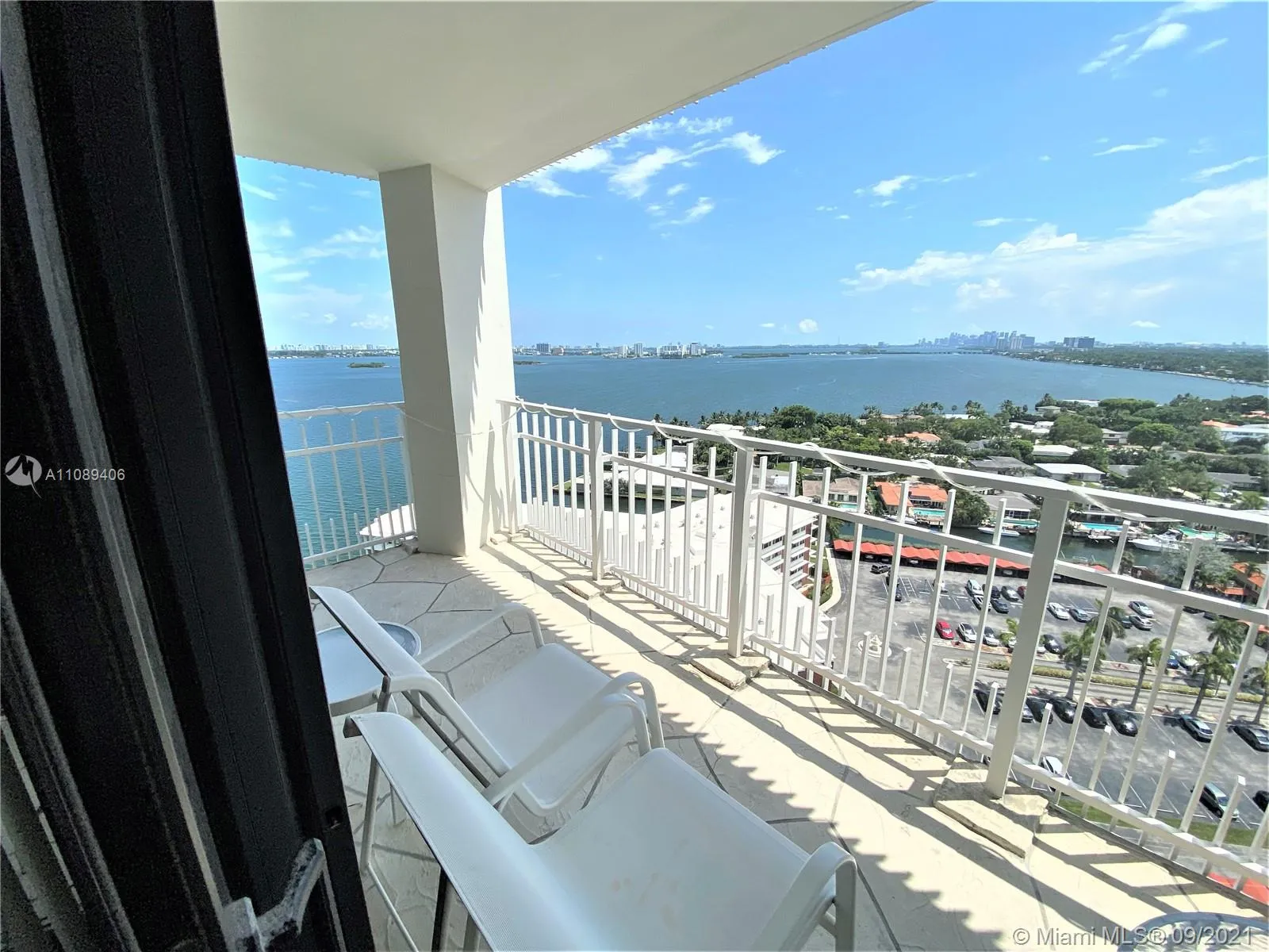 2 bedroom 2 bath for rent at 4000 Towerside Ter # 1910, Miami FL 33138