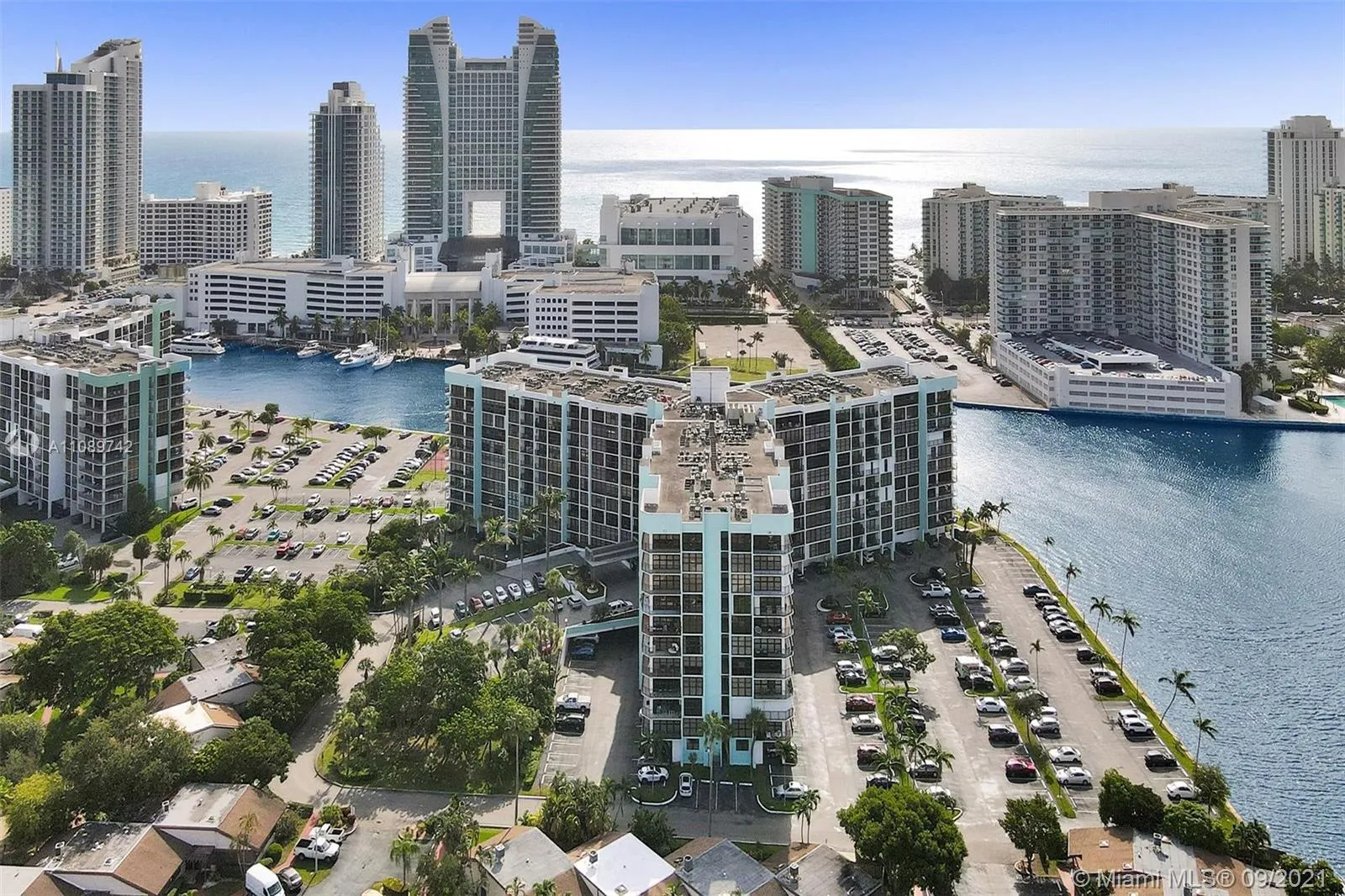 200 Leslie Dr # 524, Hallandale Beach FL 33009