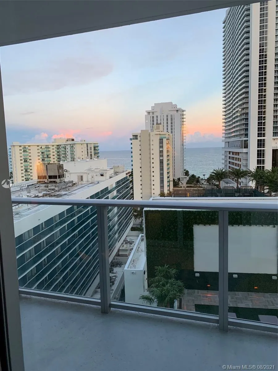 4010 S Ocean Dr # R903, Hallandale Beach FL 33019