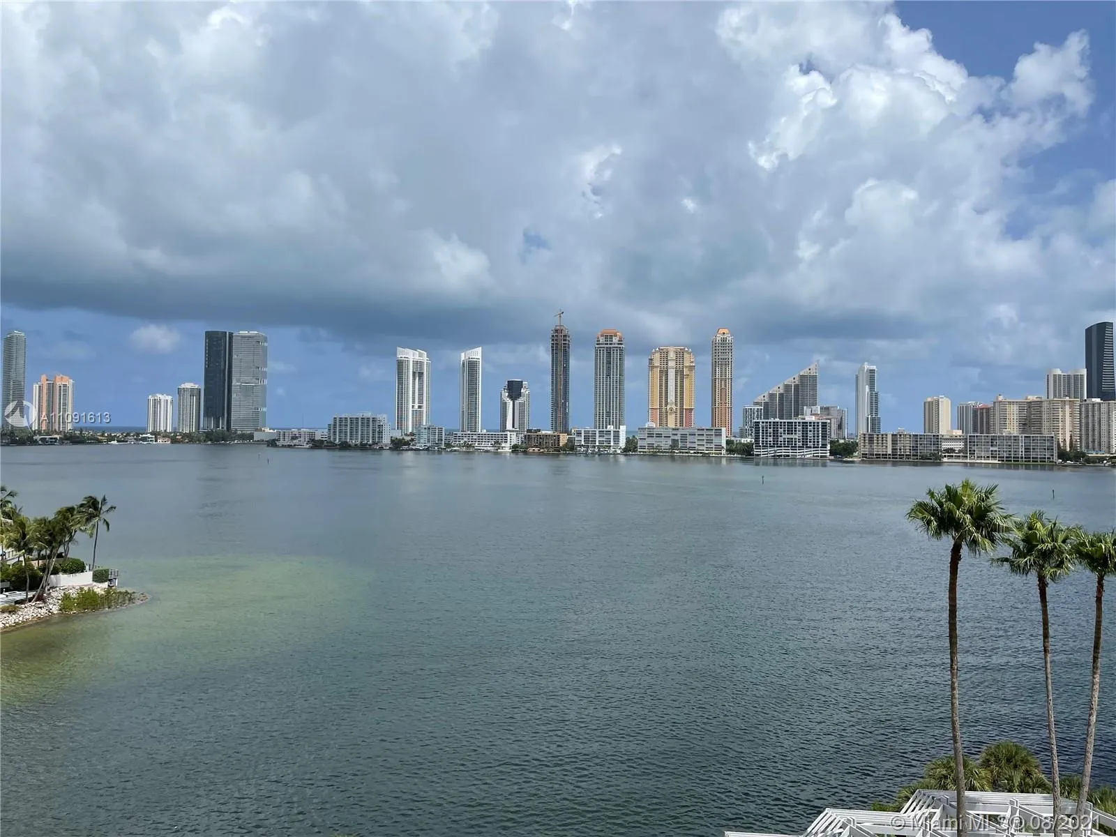 4000 Island Blvd # 901, Aventura FL 33160