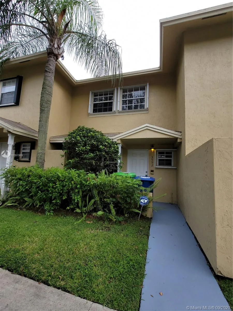 3 bedroom 2 bath for sale at 3592 NW 83rd Ln, Sunrise FL 33351
