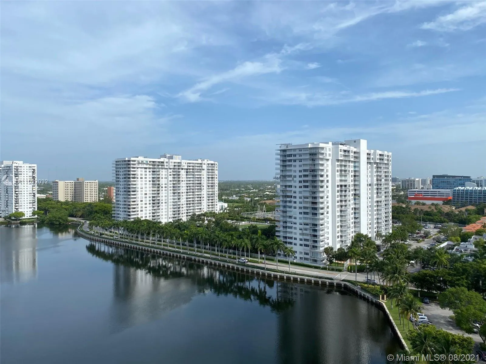 2 bedroom 2 bath for rent at 18151 NE 31st Ct # 1714, Aventura FL 33160