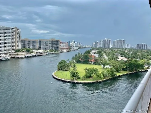 121 Golden Isles Dr # 803, Hallandale Beach FL 33009