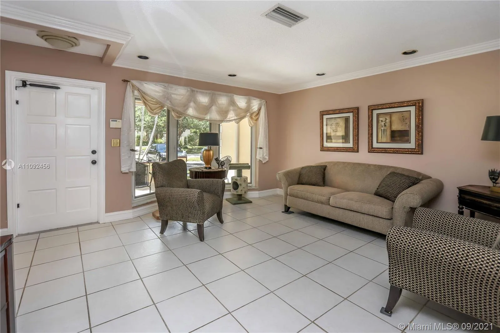 1341 Funston St, Hollywood FL 33019