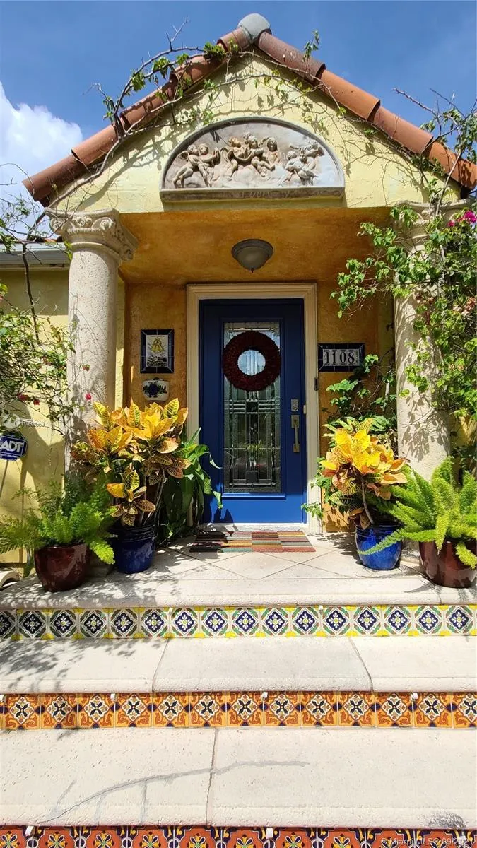 4108 SW 62nd Ave, South Miami FL 33155