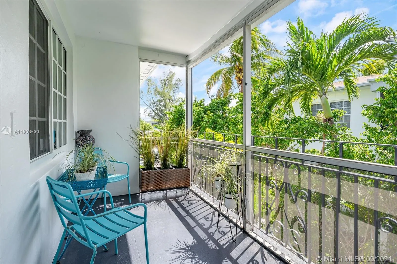 2 bedroom 1 bath for sale at 1785 Marseille Dr # 3, Miami Beach FL 33141