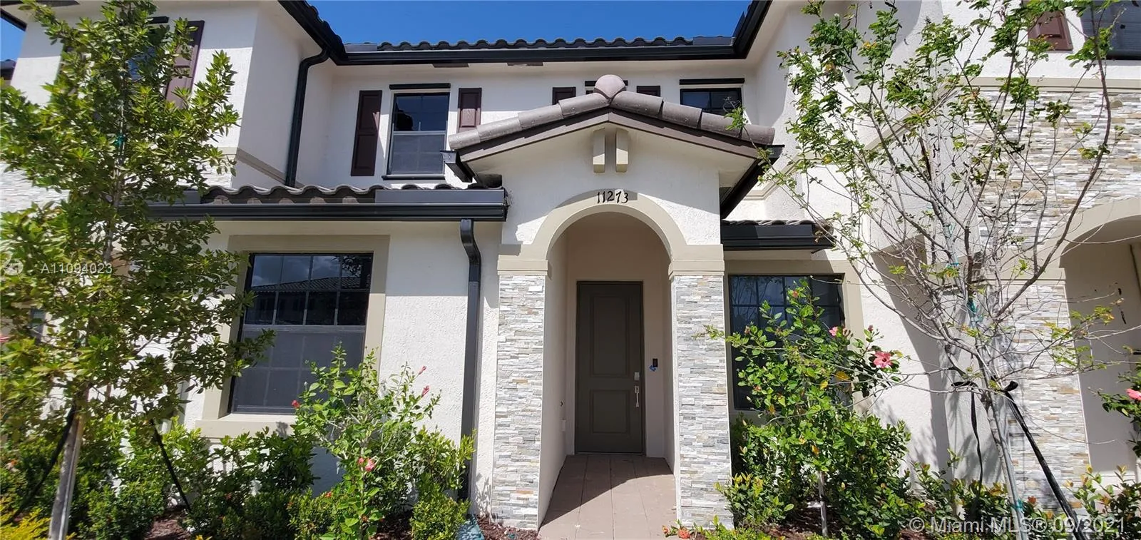 3 bedroom 3 bath for sale at 11273 SW 249th St # 11273, Homestead FL 33032