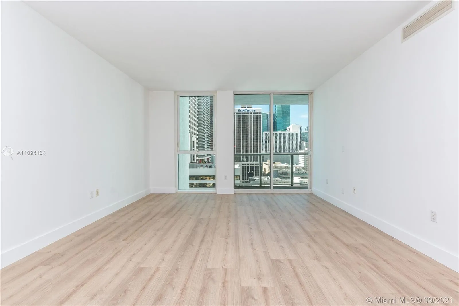 244 Biscayne Blvd # 1505, Miami FL 33132