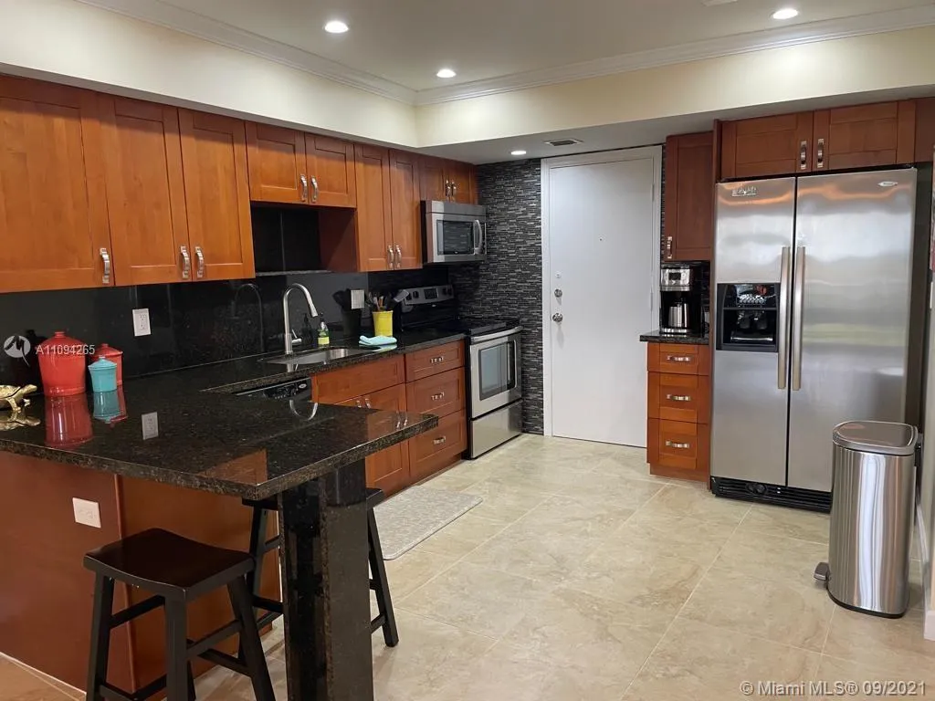 200 Diplomat Pkwy # 519, Hallandale Beach FL 33009