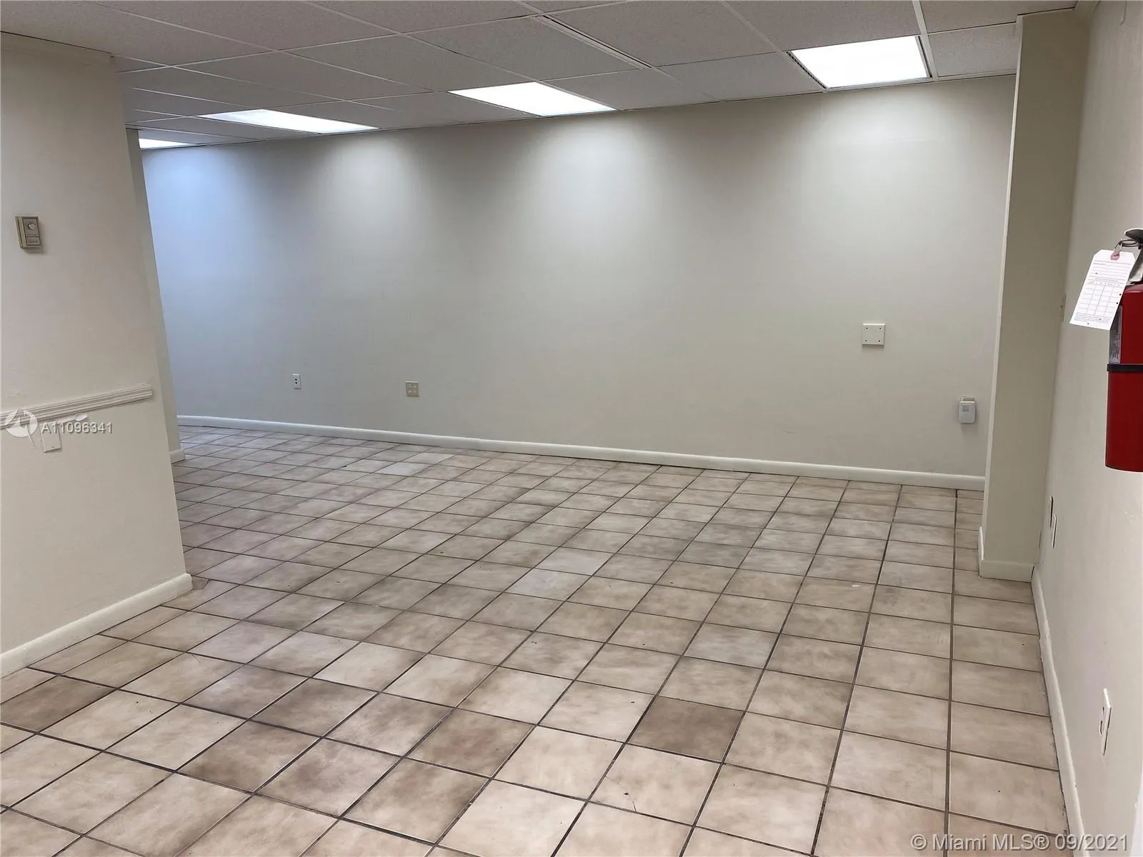 747 Ponce De Leon Blvd # 410, Coral Gables FL 33134