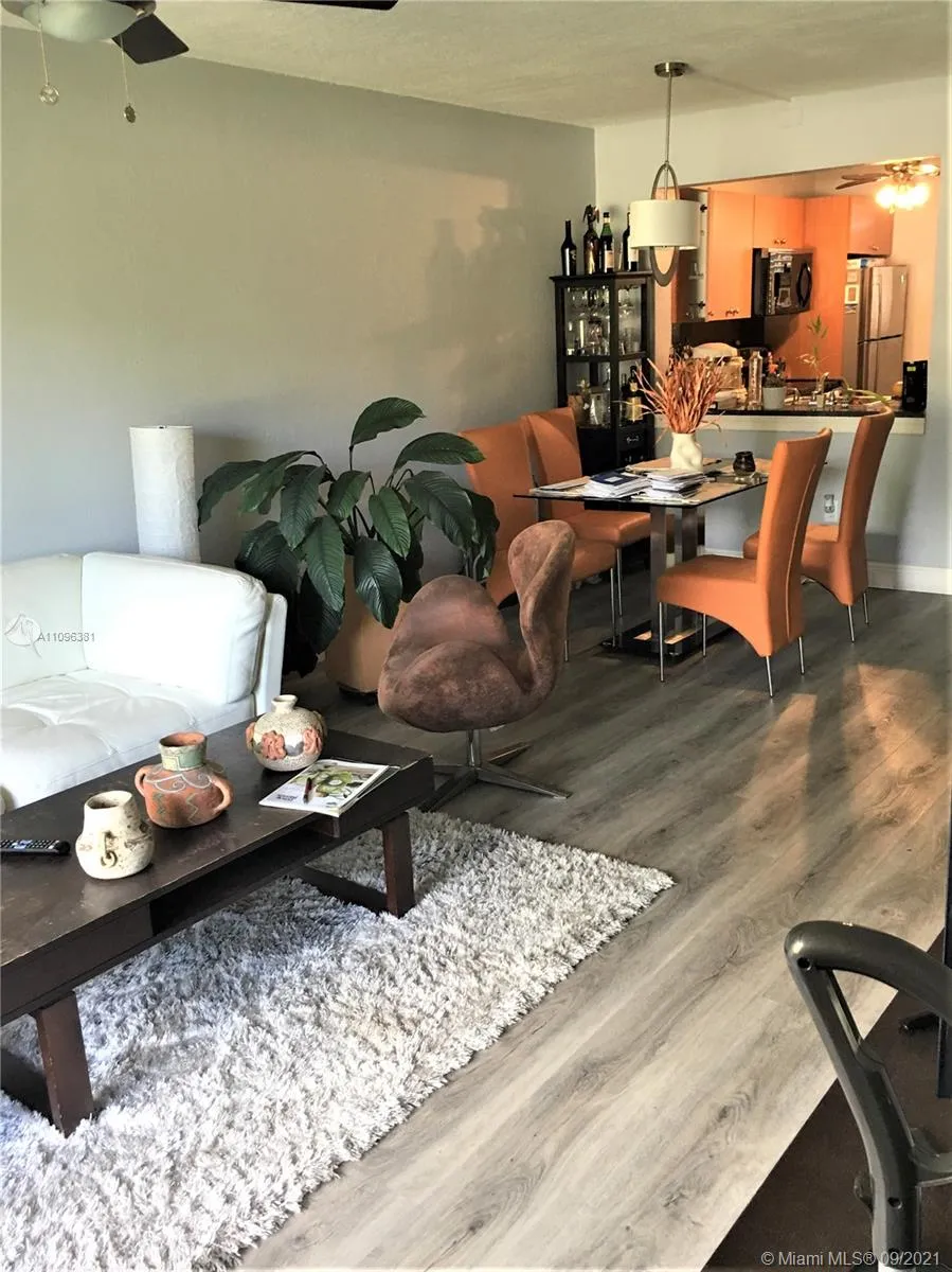 14859 SW 104th St # 105, Miami FL 33196