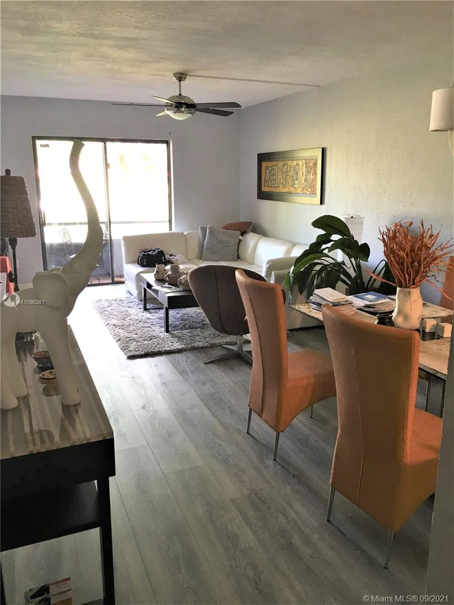 14859 SW 104th St # 105, Miami FL 33196