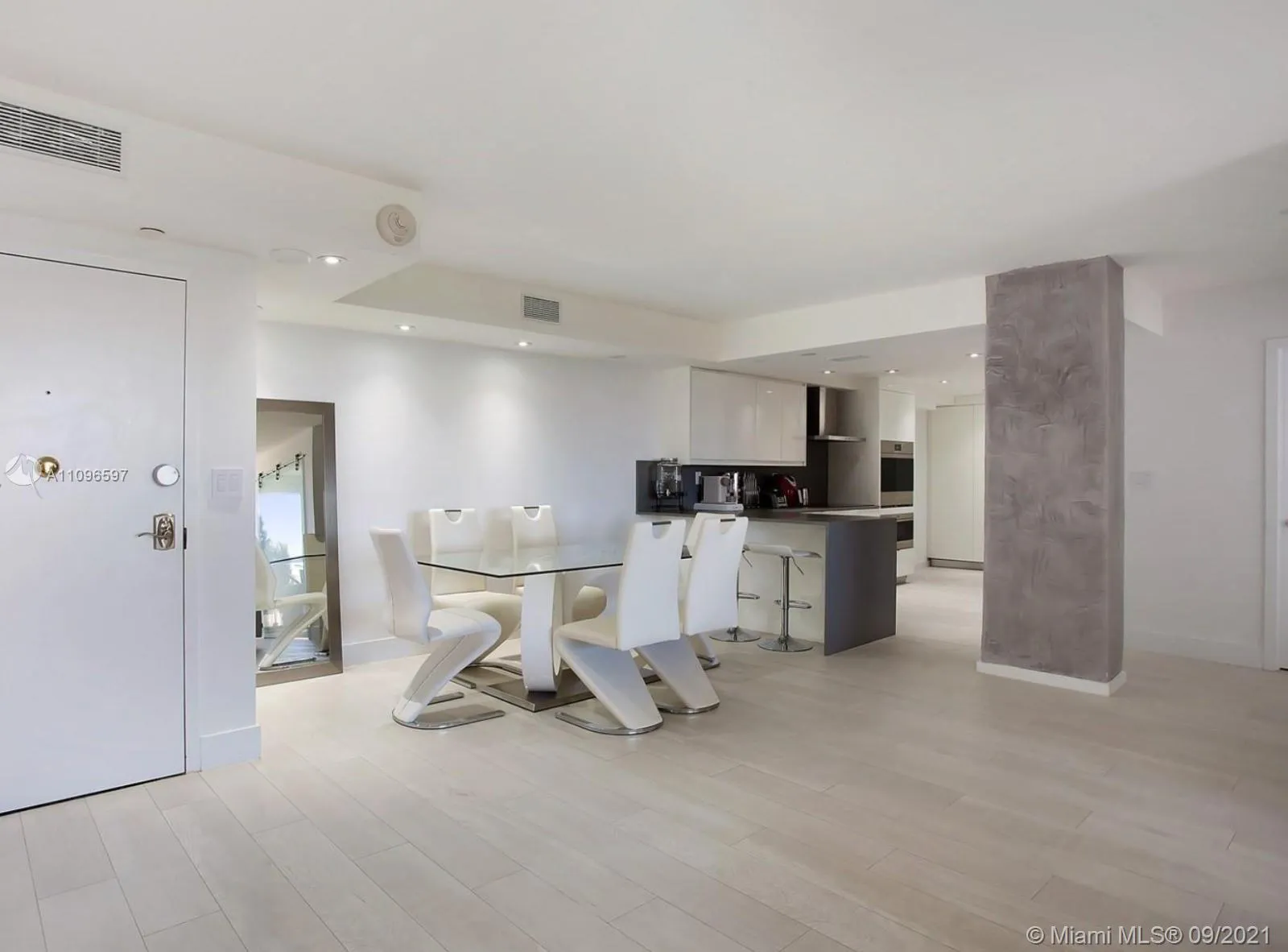 1111 Crandon Blvd # A1105, Key Biscayne FL 33149