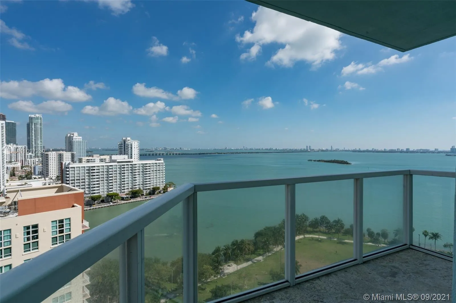 3 bedroom 3 bath for sale at 1900 N Bayshore Dr # 1912, Miami FL 33132