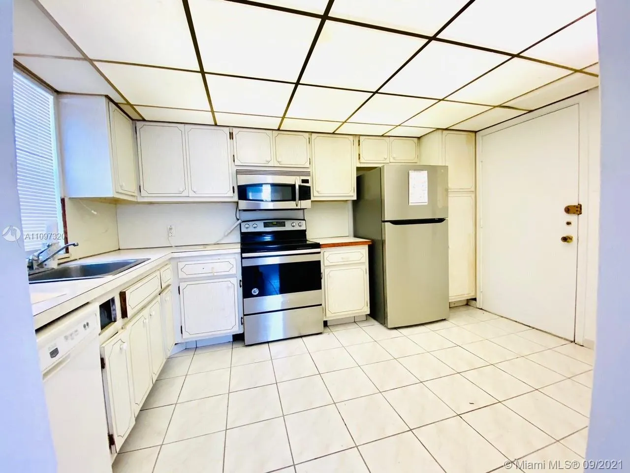 2 bedroom 2 bath for sale at 1020 Meridian Ave # 201, Miami Beach FL 33139