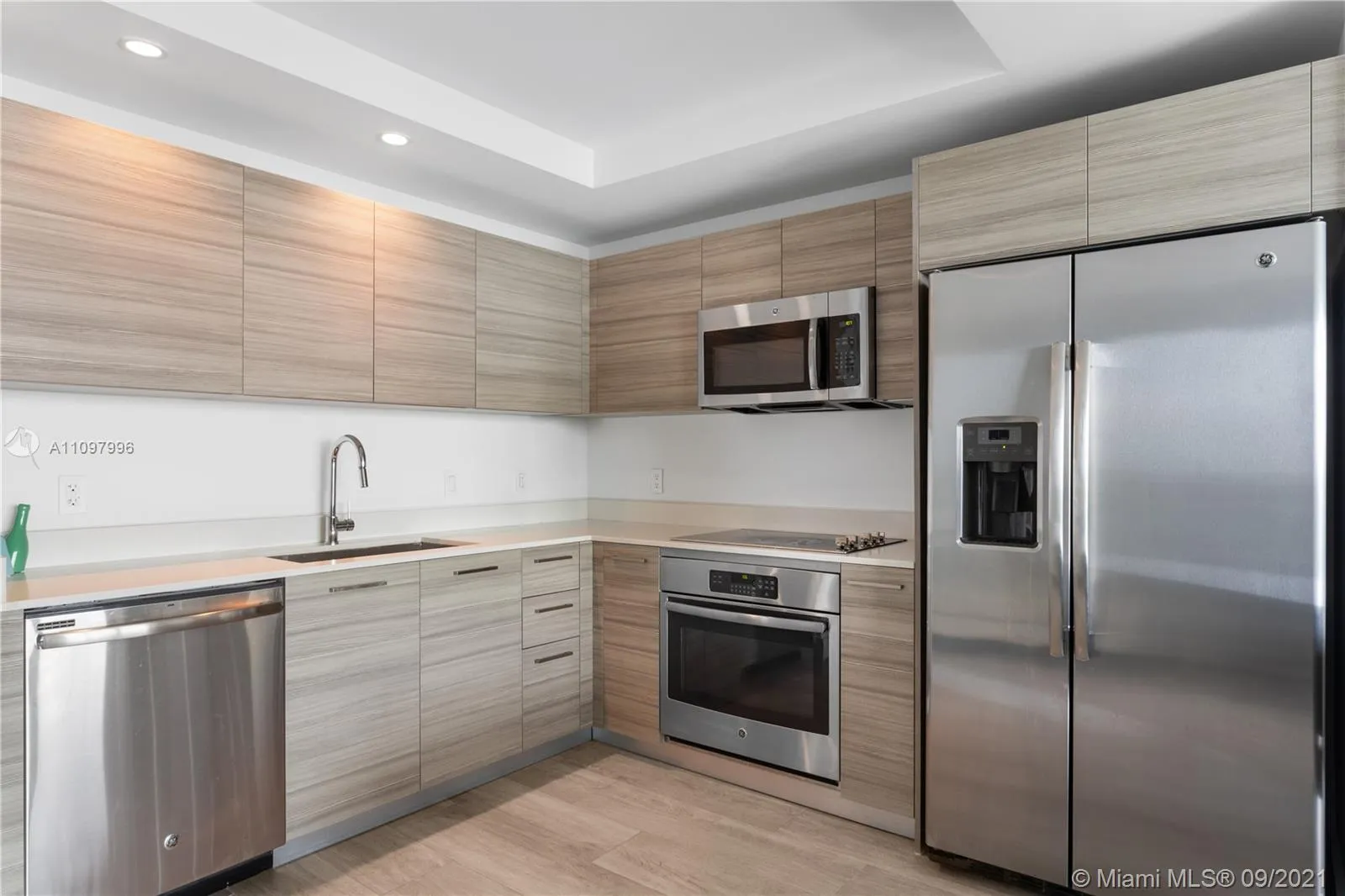 121 NE 34th St # 1812, Miami FL 33137