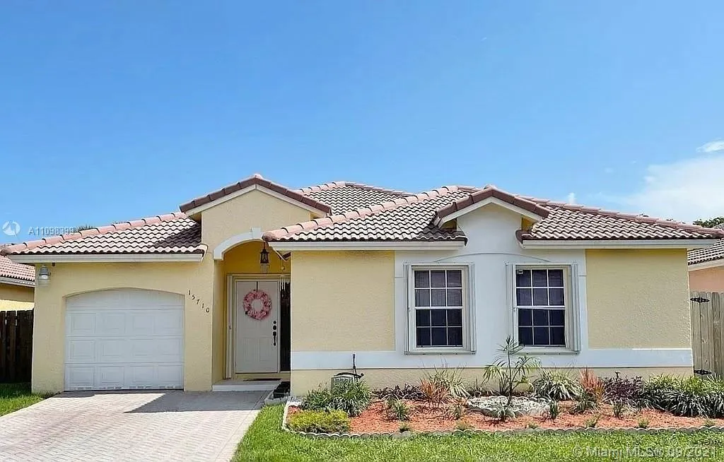 3 bedroom 2 bath for sale at 15710 SW 80th Ln, Miami FL 33193