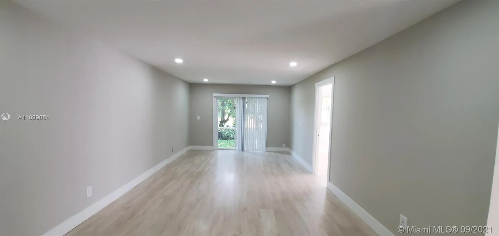 1001 NW 45th St # 2, Deerfield Beach FL 33064
