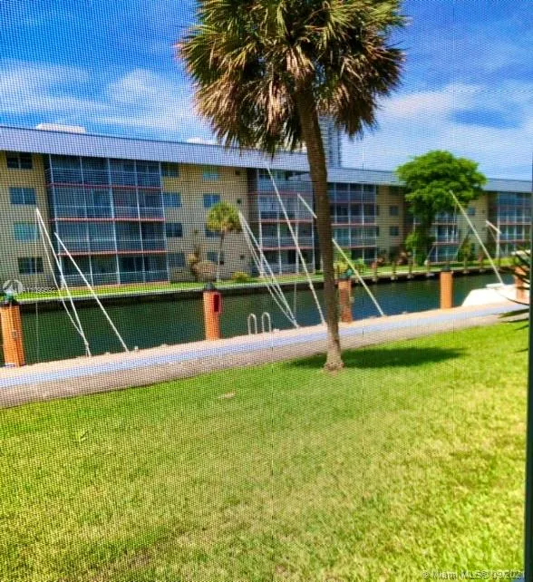 3551 NE 169th St # A, North Miami Beach FL 33160