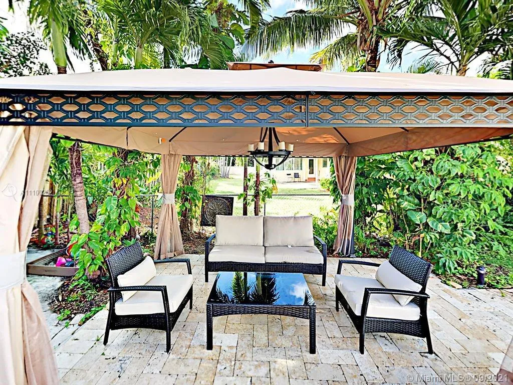 1308 Seabreeze Blvd, Fort Lauderdale FL 33316