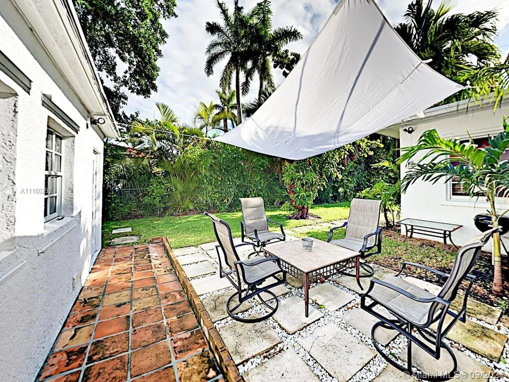 1308 Seabreeze Blvd, Fort Lauderdale FL 33316
