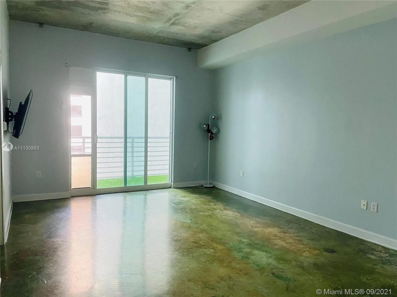234 NE 3rd St # 806, Miami FL 33132