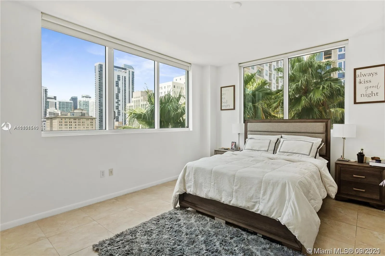 253 NE 2nd St # 1108, Miami FL 33132