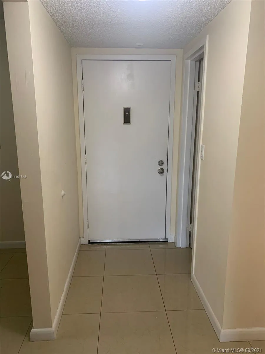 1 bedroom 1 bath for sale at 4354 NW 9th Ave # 3F, Deerfield Beach FL 33064