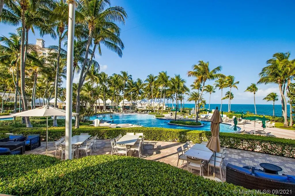 3 bedroom 3 bath for sale at 765 Crandon Blvd # 206, Key Biscayne FL 33149