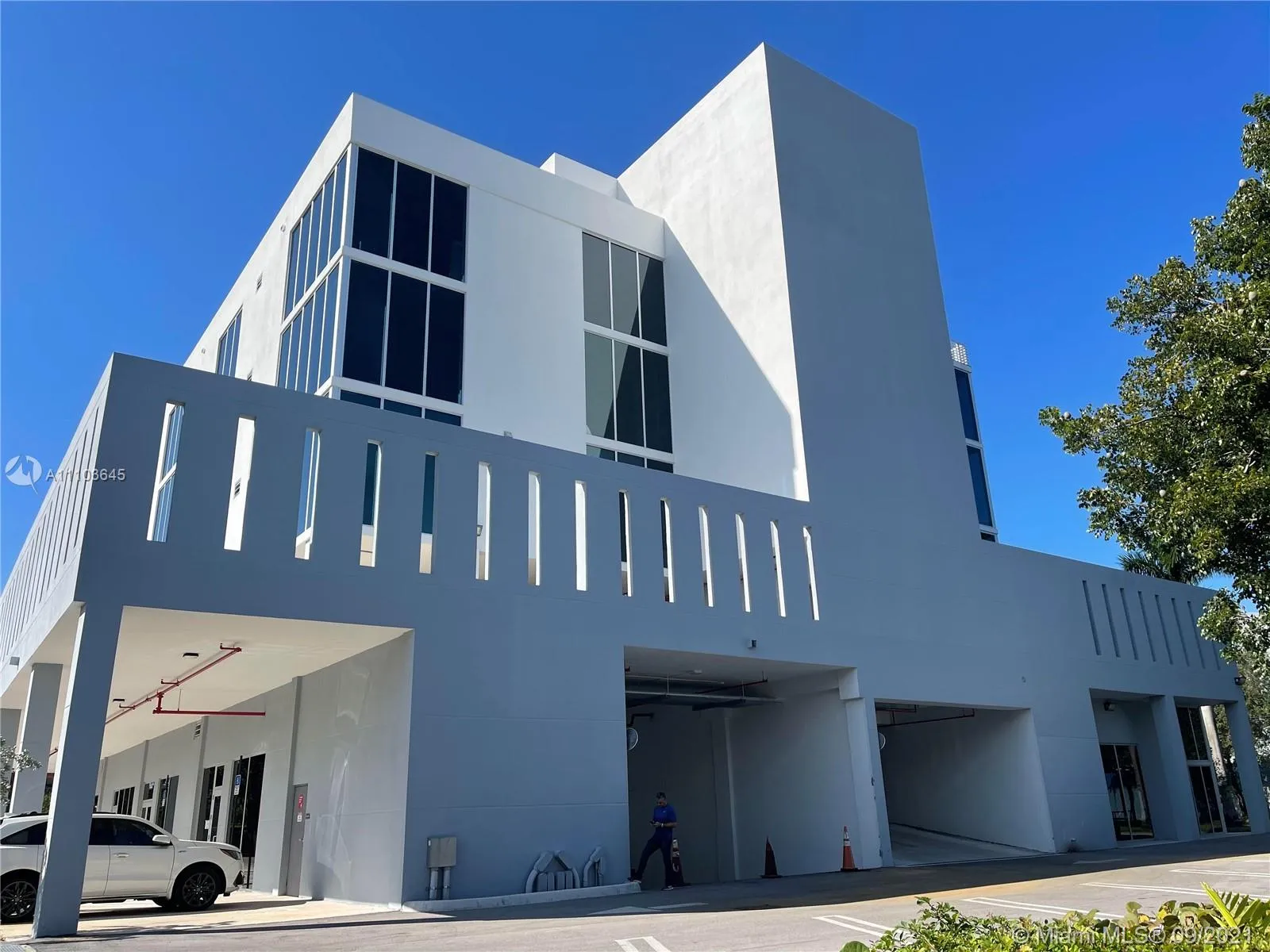 10450 NW 33rd St # 103, Doral FL 33172