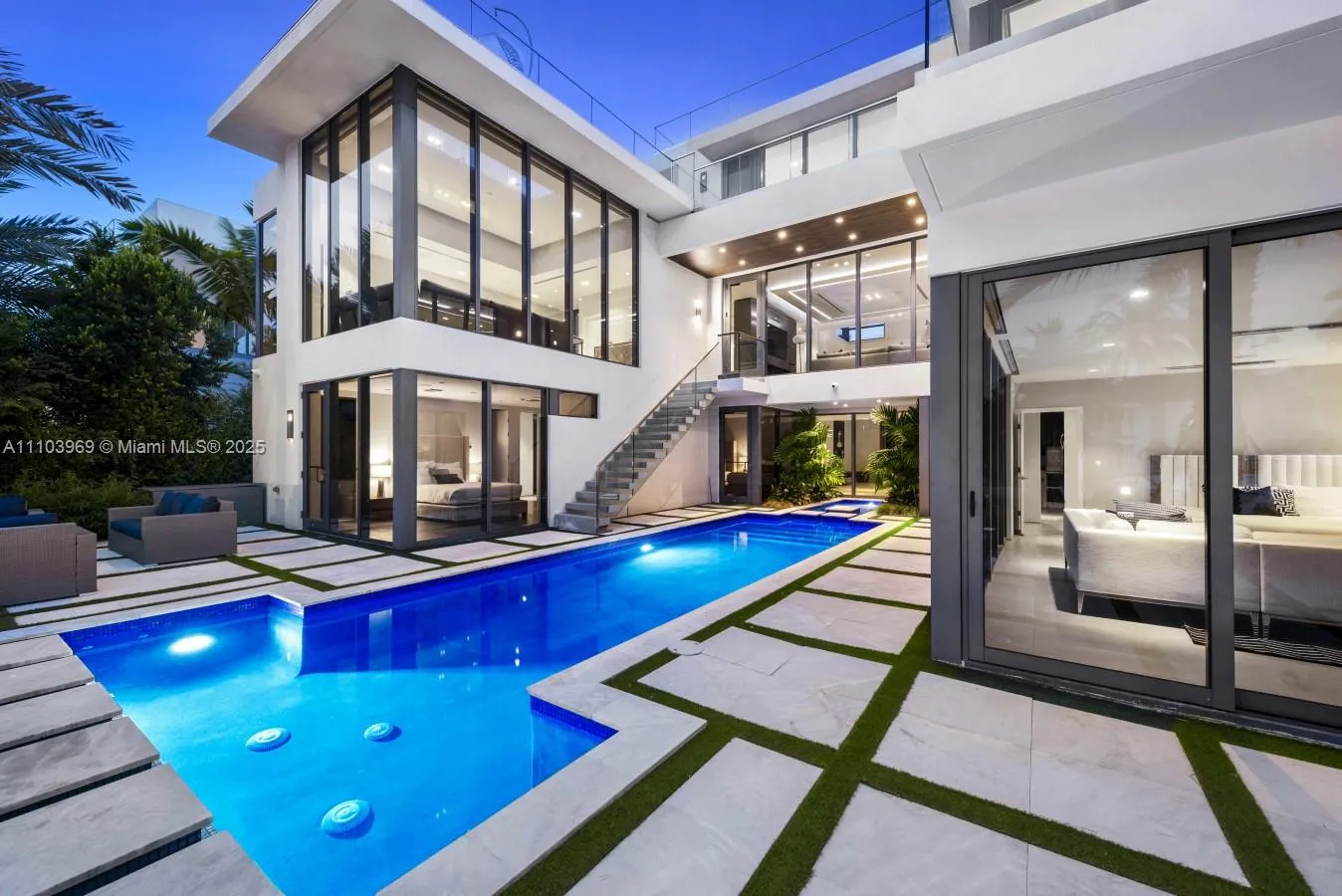 440 Mola Ave, Fort Lauderdale FL 33301